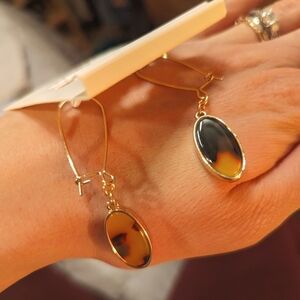 Carol D Studio Tortoise Shell Gold Alloy Earrings